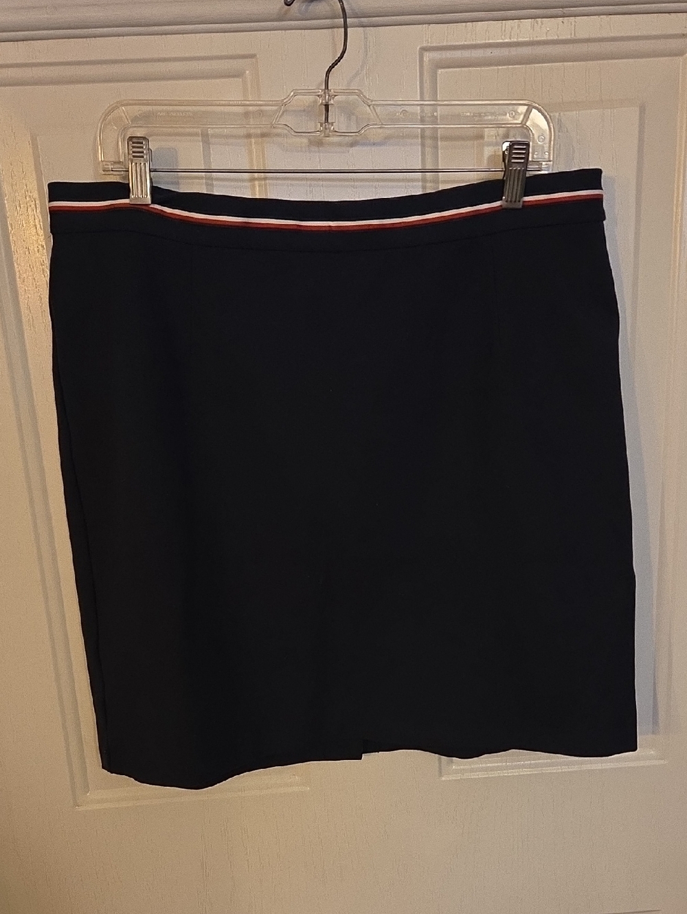 Tommy Hilfiger Classic Blue Skirt with Contrast Trim Size 16